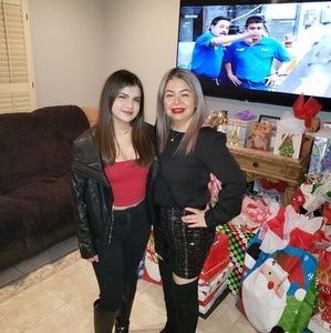 Meet your Posher, Angela